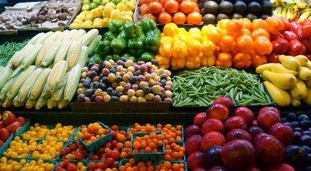 أسعار الخضار والفواكه في السوق المركزي