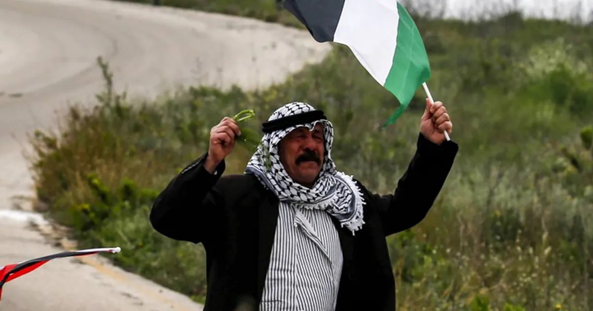 في ذكرى يوم الأرض..نصف قطاع غزة نازحون