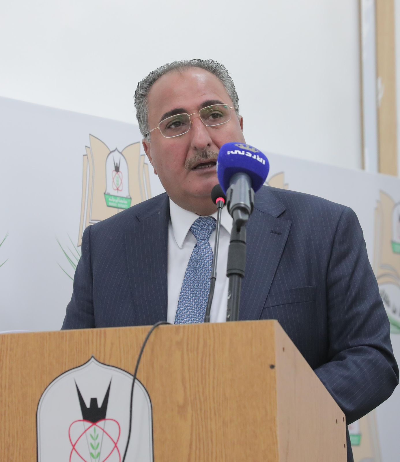 الخصاونة: الإعتزاز بالشباب محور اهتمام الملك وولي العهد