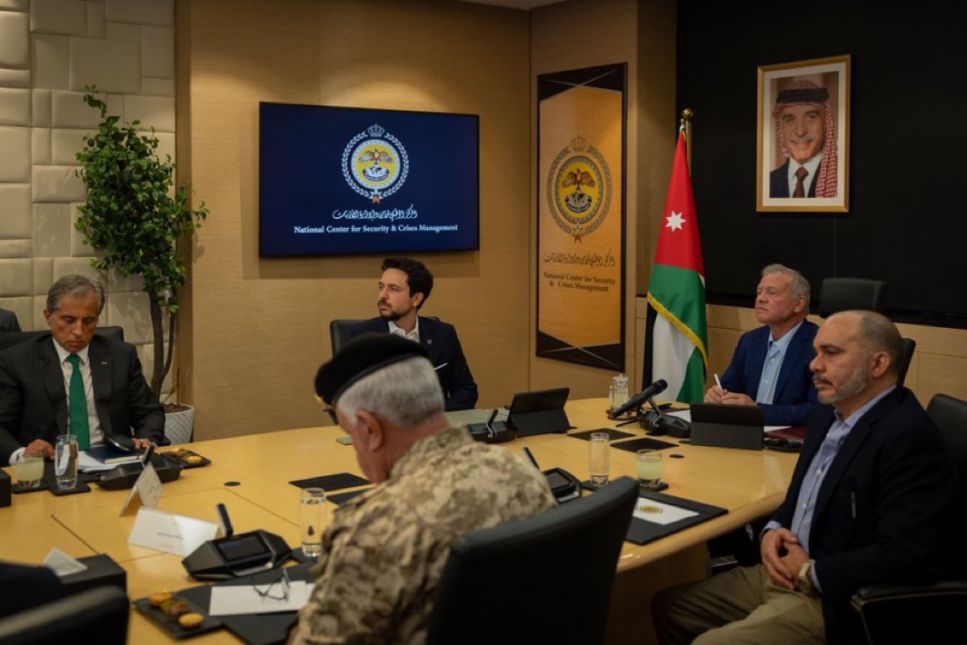 الملك يطلع على جاهزية مؤسسات الدولة للتعامل مع تبعات الهجوم الإسرائيلي على إيران 