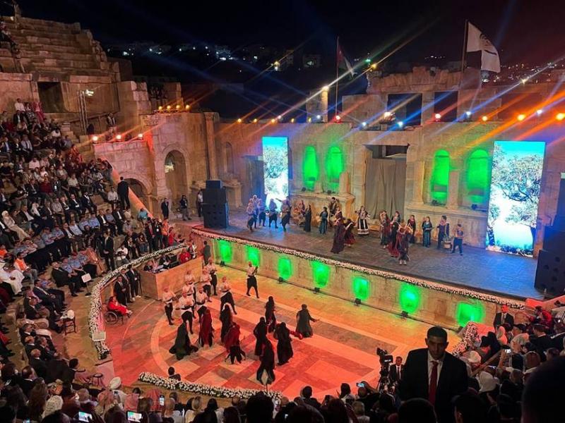 قبل أسابيع من الانطلاق .. المنتج المجالي يفجّر المفاجأة: مهرجان جرش ضايع والمدير مسافر