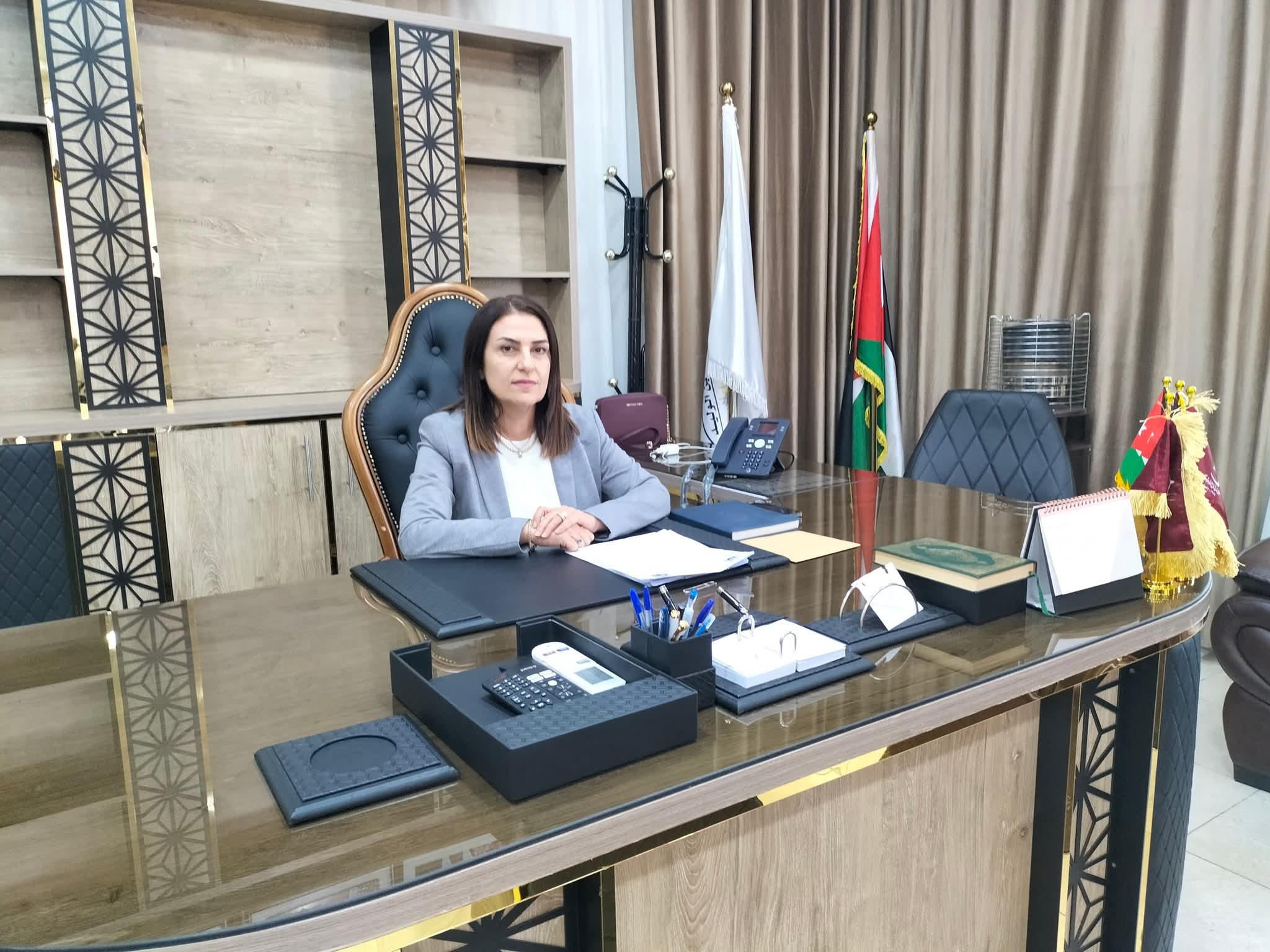 الغرايبة تباشر عملها رئيساً للجنة بلدية خالد بن الوليد لواء بني كنانة 