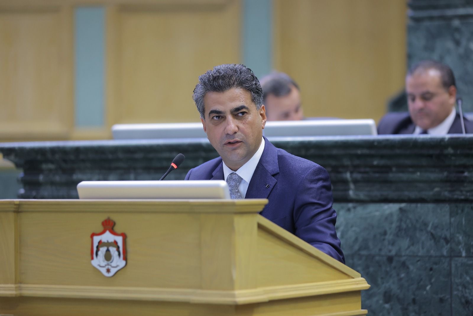 الخصاونة يكتب : إربد والزرقاء.. محافظات مليونية تبحث عن 