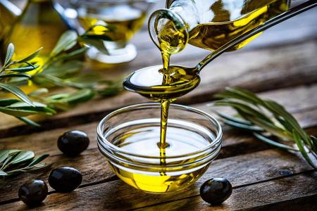 الأردن يدرس فتح باب استيراد زيت الزيتون