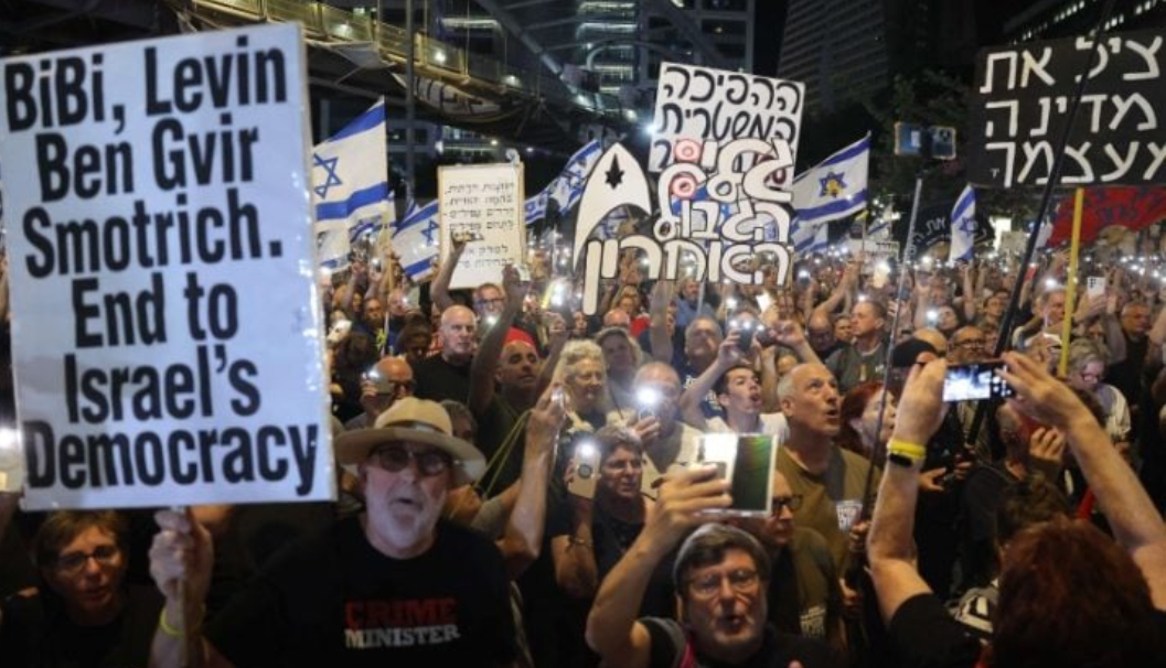 هآرتس”: إسرائيل دخلت عصر المليشيات.. ونتنياهو القائد الأعلى لآلة السم #عاجل