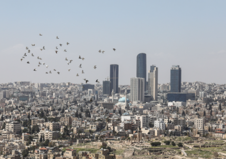 طقس بارد نسبيًا الإثنين .. وفرصة ضعيفة لهطول زخات من الأمطار