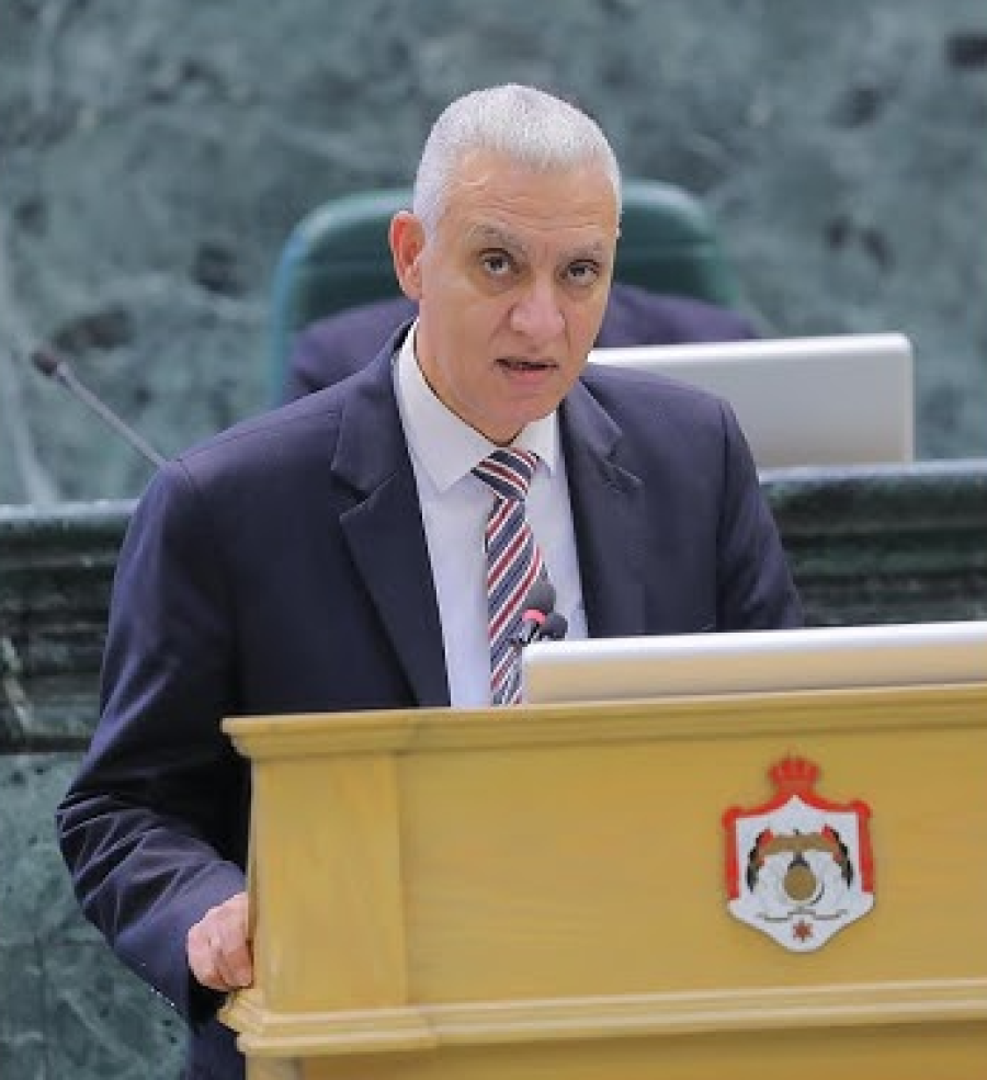 العموش يحذر: الأردنيون يعانون.. والحكومة بحاجة لقرارات عملية