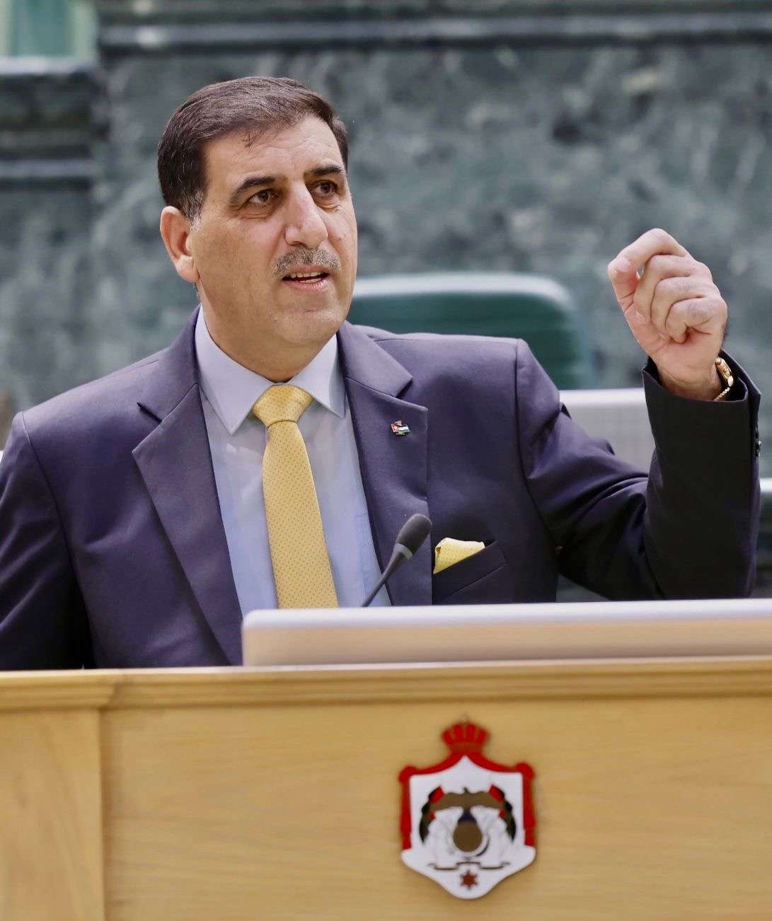 مطالبة برقابة نيابية على قرارات الربط الطاقي مع الدول 