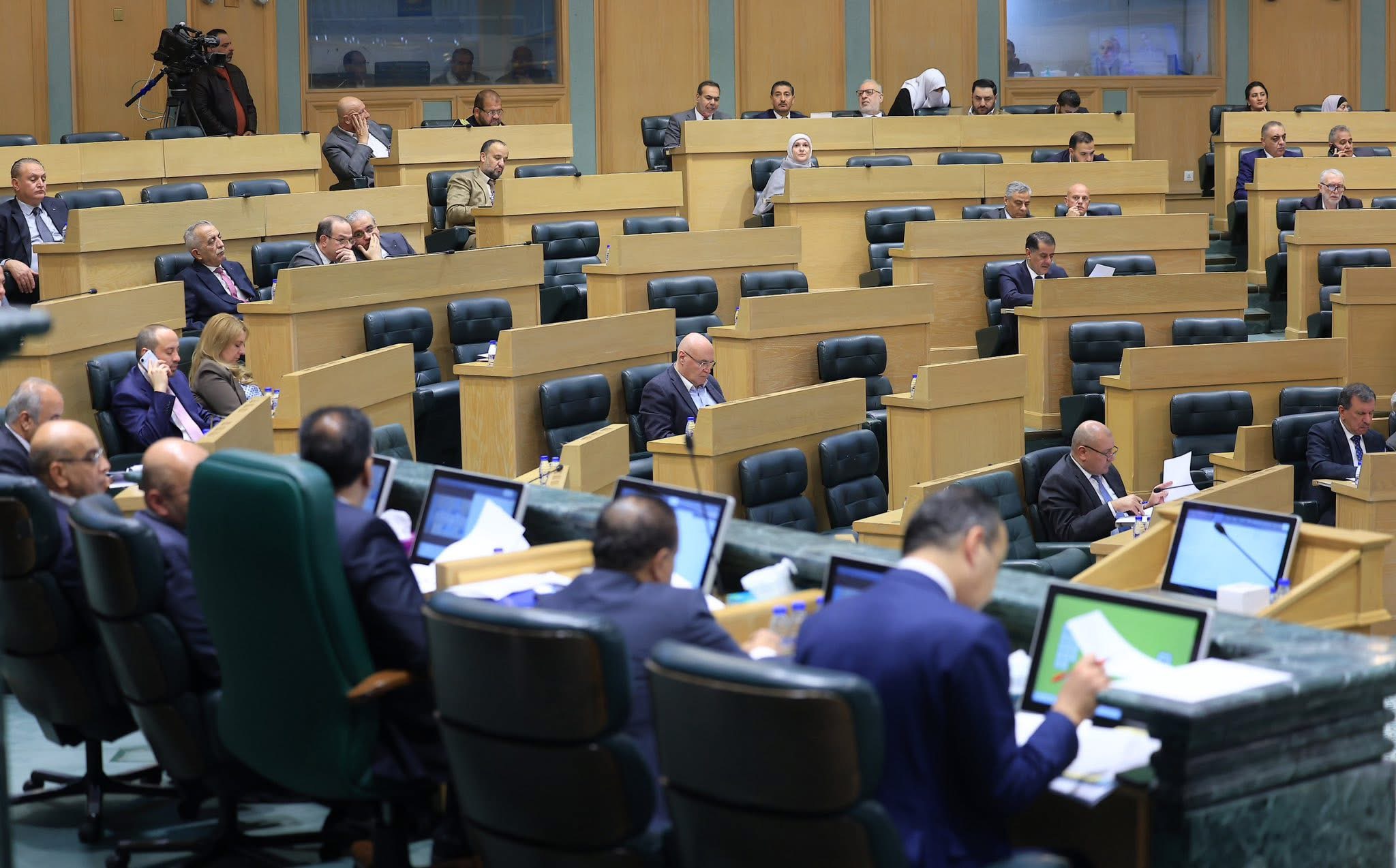 خلاف نيابي بسبب مثل شعبي يشعل الجلسة (تفاصيل) 