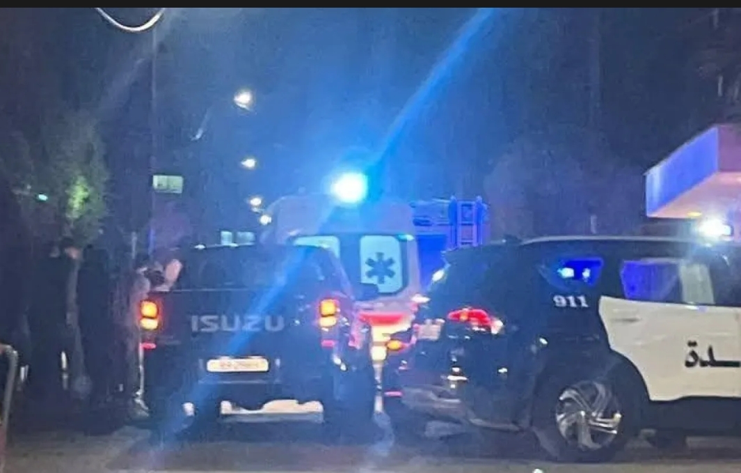 إربد: جناة يطعنون سائقاً ويضعونه في صندوق مركبته قبل أن يفروا