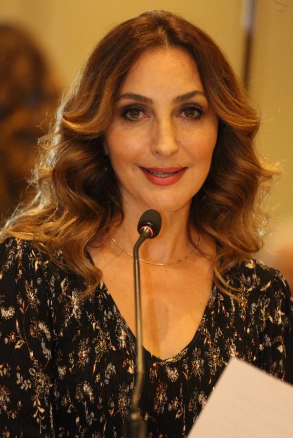 عندما يكتب الطبيب ذاكرة وطن "بين الطب والسياسة"