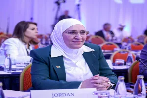 الجراح تستعرض تجربة الأردن في التنمية المستدامة وتدعو لدعم الدول المستضيفة للاجئين