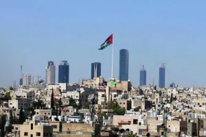 طقس دافئ مع غيوم عالية حتى الثلاثاء