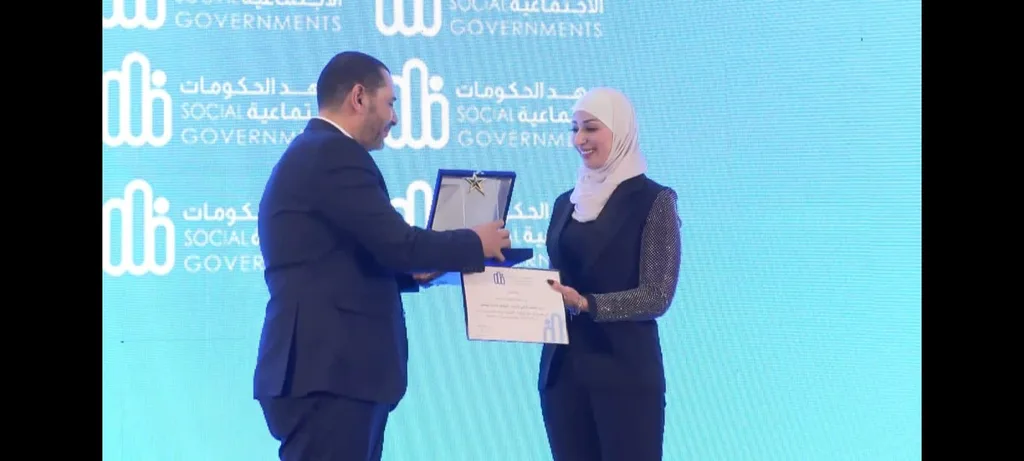 الاقتصاد الرقمي والريادة تفوز بجائزة الحكومات الاجتماعية في القاهرة