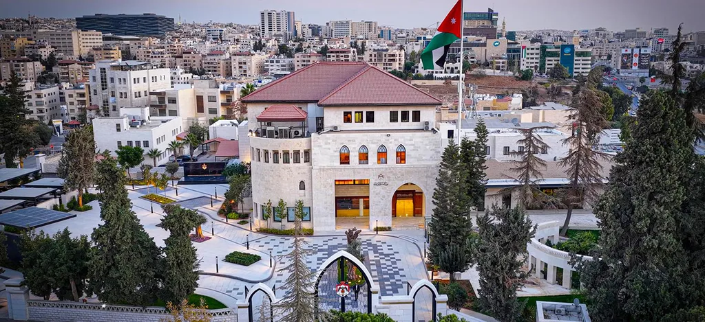 عطلة رسميَّة في الثَّلاثين من نيسان بمناسبة يوم العمَّال