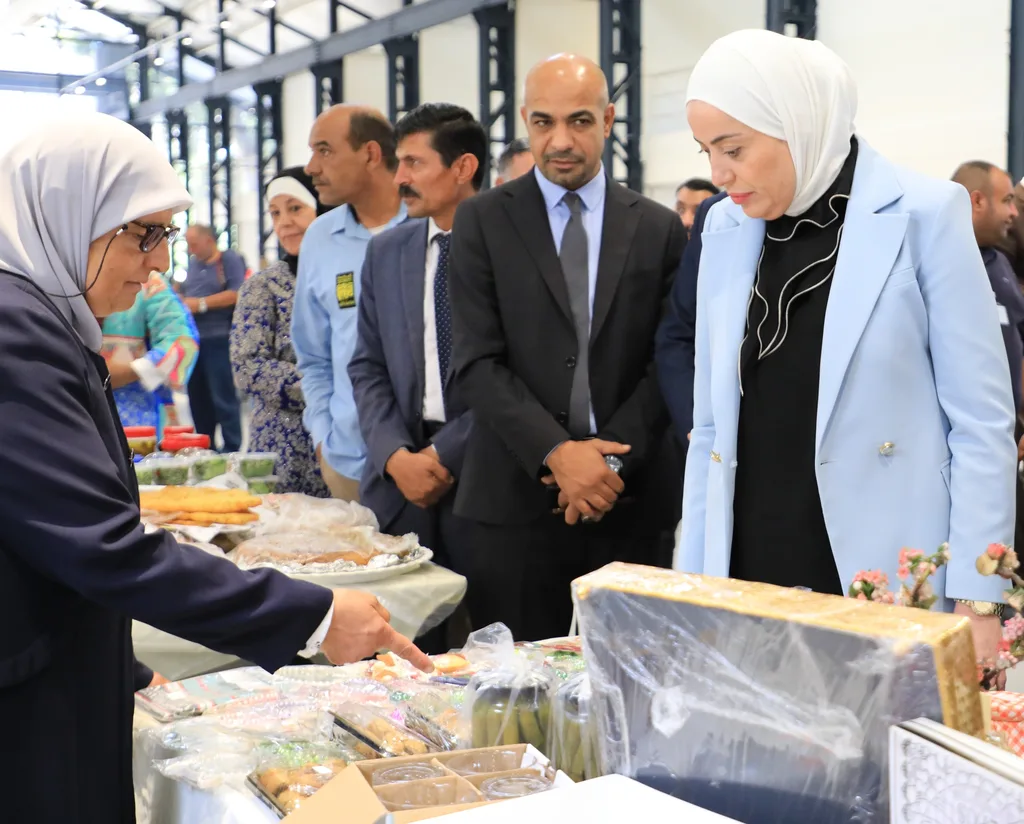 وزيرة التنمية الاجتماعية تفتتح معرض منتجات الجمعيات الخيرية في جاليري رأس العين