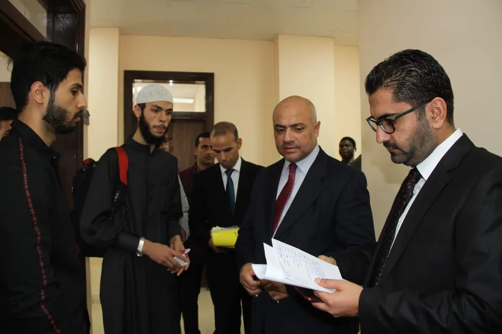 رئيس العلوم الإسلامية يتفقد الحرم الجامعي - صور