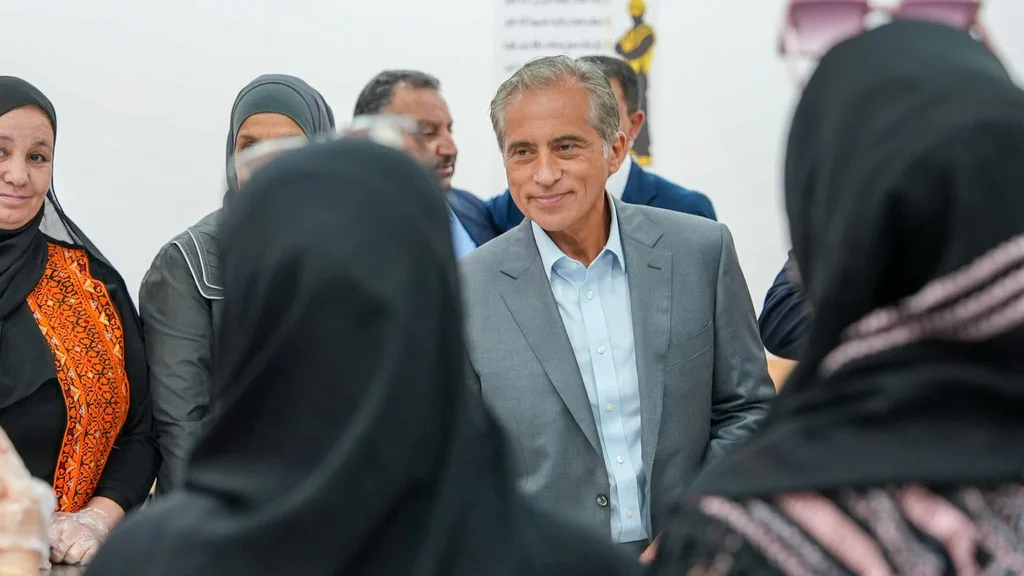 رئيس الوزراء يوجّه بتحديث معهد تدريب مهني الرمثا واستحداث مشاغل جديدة