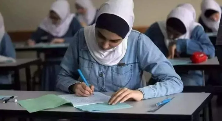 طلبة التوجيهي : امتحان الرياضيات ليس صعبا