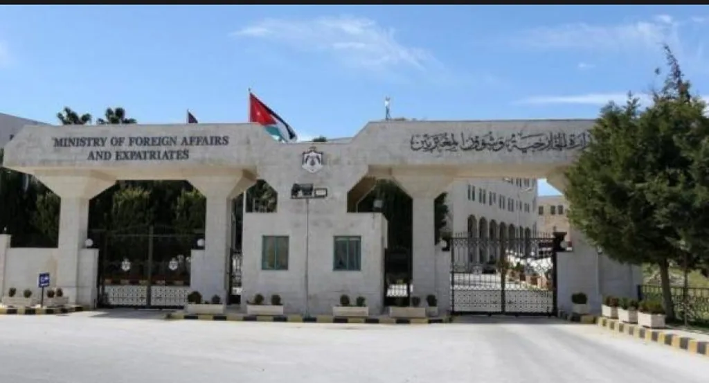 صدور الإرادة الملكية بتعيين زياد بطارسة سفيرًا في وزارة الخارجية