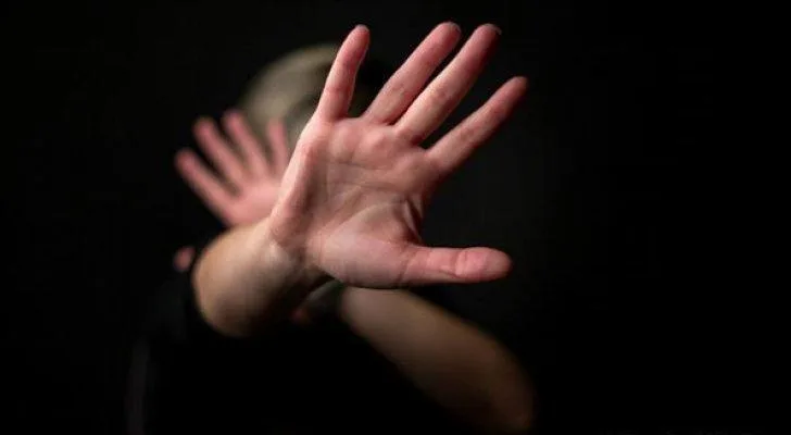 خمسيني يهتك عرض طفلة بالاردن .. اليكم التفاصيل