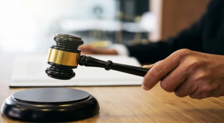 أحدهم ارتدى خمارا.. تفاصيل واحدة من أغرب عمليات الاحتيال بالأردن
