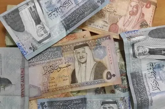 الأردن.. مطالبات بتطبيق (الحد الأدنى للأجور) بالتضخم