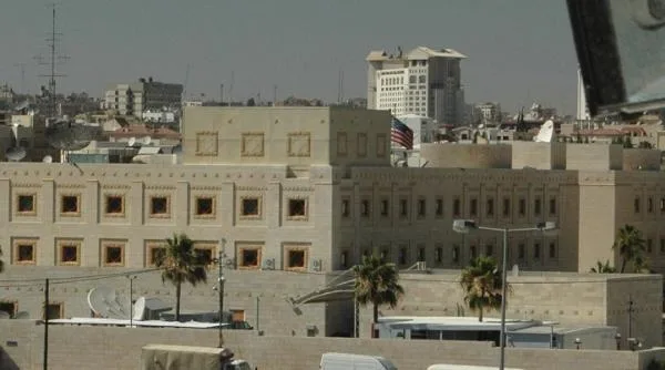 السفارة الامريكية في عمان تحذر رعاياها