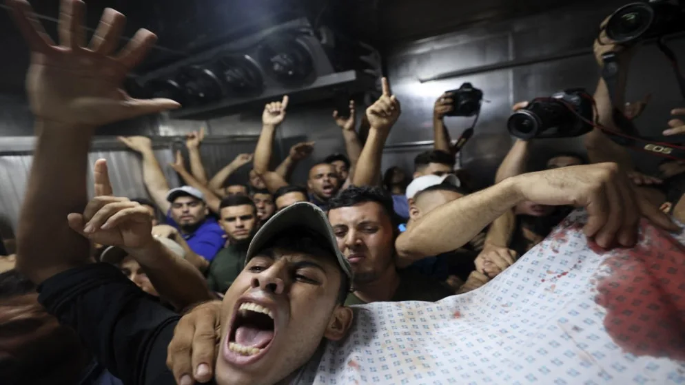 تشييع جثمان الشعيد الجعبري وشهداء فلسطينيين في غزة