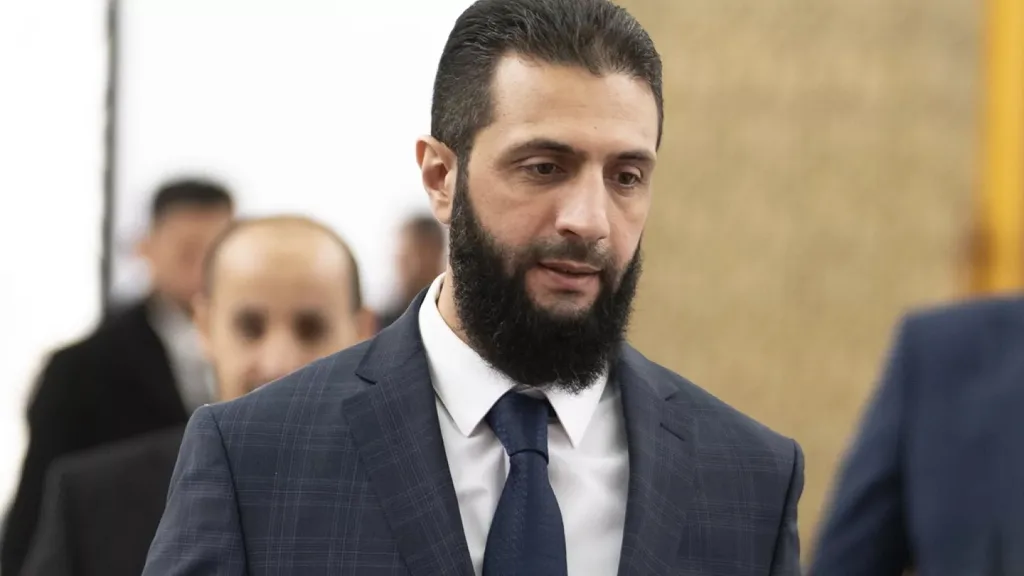 الرئيس السوري الشرع في عمّان الاربعاء للقاء الملك