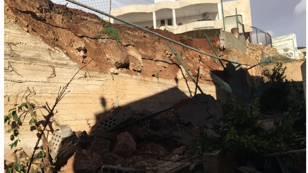 انهيار جديد لجدار منزل في الجبل الاخضر بجرش