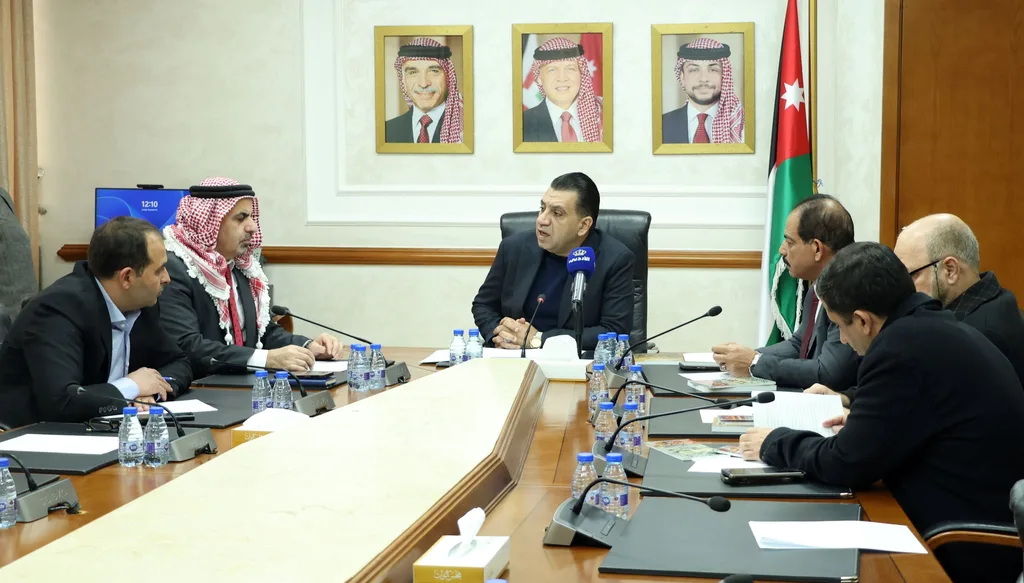 فلسطين النيابية تشيد بجهود الصندوق الهاشمي في إعمار المسجد الأقصى