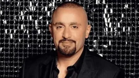  أشهر سلاحه بوجه زميله  .. موقف لا يصدق لأحمد السقا