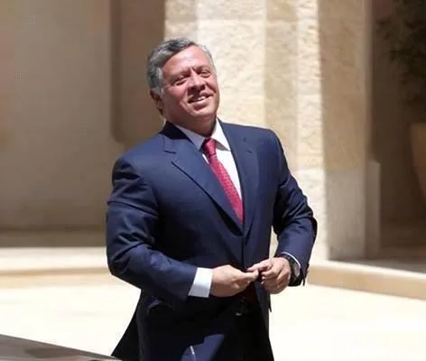 الملك يصل إلى اجتماع الشراكة بين الأردن والاتحاد الأوروبي في البحر الميت