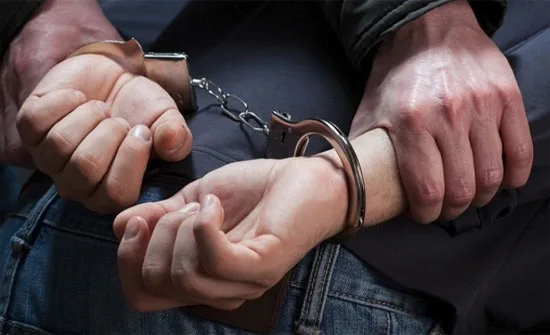 مطلوب خطير يُسلّم نفسه للأمن في البادية الجنوبية