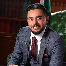 ماذا قالت جامعة الشرق الاوسط عن الزميل بلال العجارمة