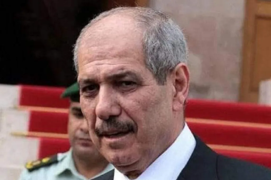 عاجل:لا صحة عن ما يتم تداوله بوفاة رئيس الوزراء الاسبق فايز الطروانة