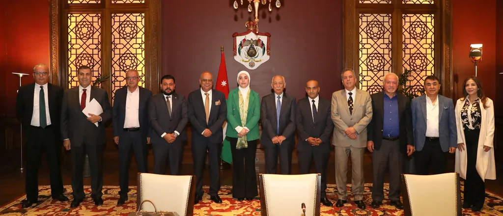مذكرة تفاهم بين الديوان الملكي وجمعية المستثمرين في قطاع الاسكان لصيانة مساكن الاسر العفيفة