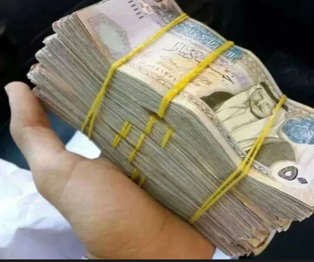 عاجل..الحكومة تنفي شائعة تعيين نجل وزير براتب 3200 دينار