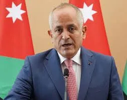 العايد يعلن عدداً من الإجراءات والقرارات التخفيفية في ضوء تحسّن الوضع الوبائي