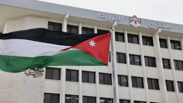 النواب منقسمون...هل تُعقد دورة استثنائية أم تُرحّل القوانين إلى الدورة العادية؟