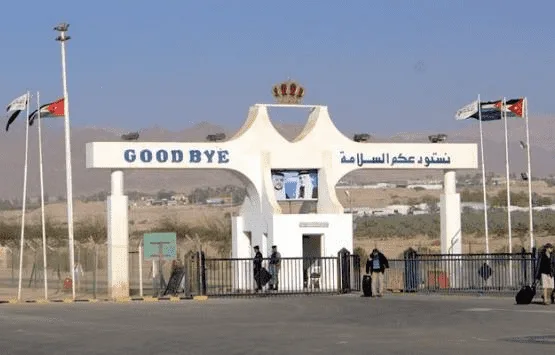 فتح جسر الملك حسين أمام المسافرين و السماح بدخول 300 شخص يوميا