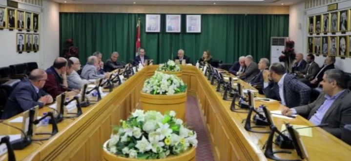 الشباب والرياضة في الأعيان تبحث تحديات أندية دوري المحترفين