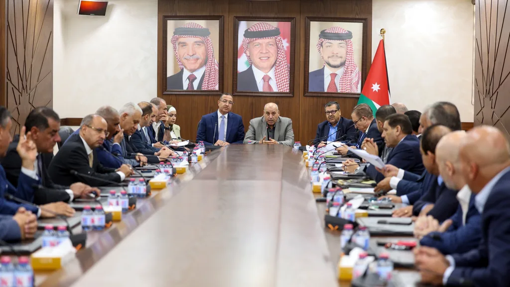 «الإدارية النيابية» تُقر مشروع قانون الإدارة المحلية لسنة 2026