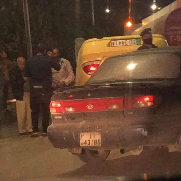 عاجل انقلاب تكسي يقودها طفل يبلغ من العمر تسعة سنوات في اربد