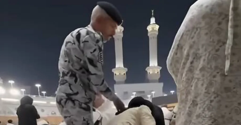 تحرك عاجل للخارجية المصرية بعد فيديو الاعتداء في الحرم