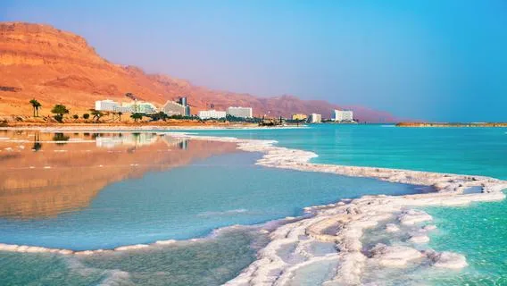 الحكومة تمهل فندقا معروفا بالبحر الميت لدفع ما عليه