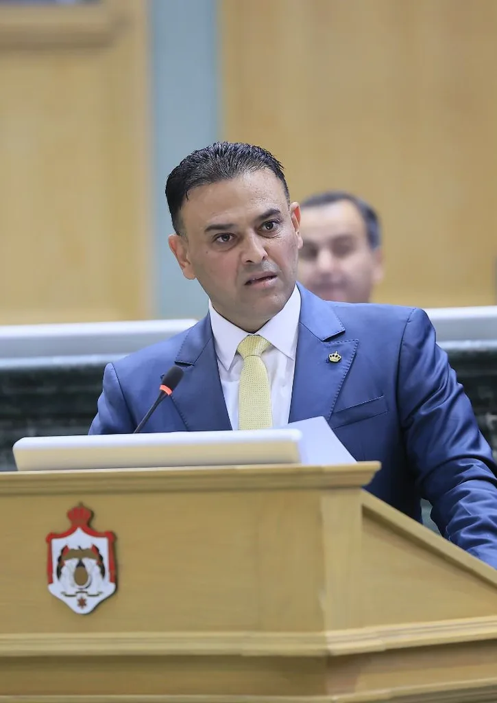 رئيس كتلة عزم النيابية يشيد بالمنتخب الوطني الأردني ويعتبر بلوغ نهائي كأس العرب إنجازًا