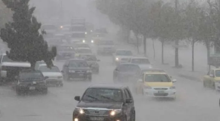 طقس العرب: منخفض جوي يؤثر على المملكة الخميس
