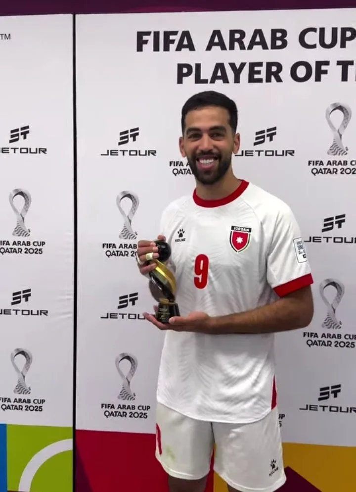 علوان يحصد جائزة افضل لاعب في مباراة الأردن والكويت